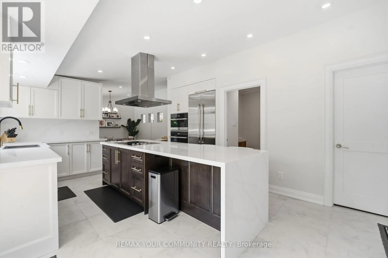 35 IDLESWIFT DRIVE