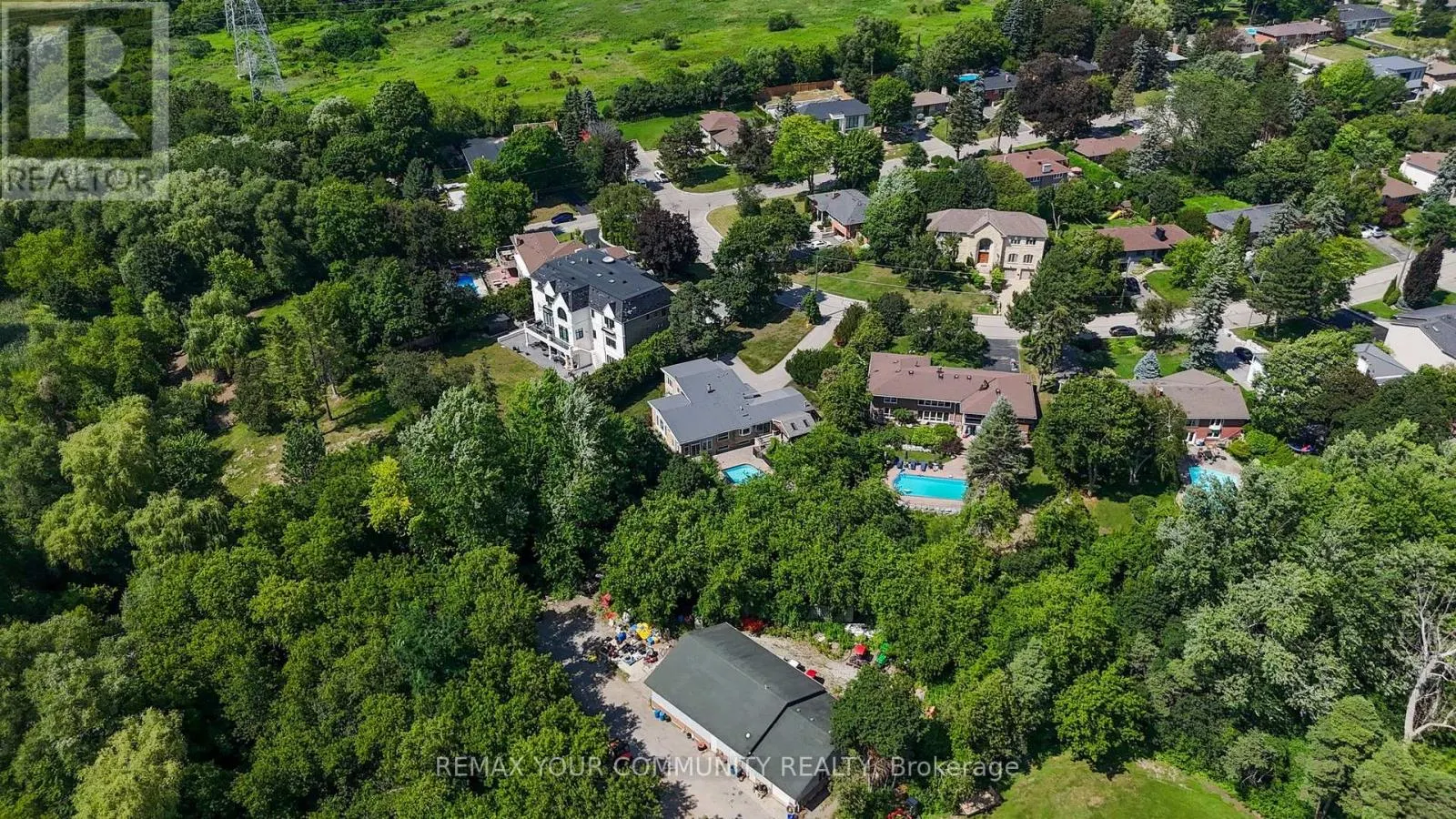 35 IDLESWIFT DRIVE