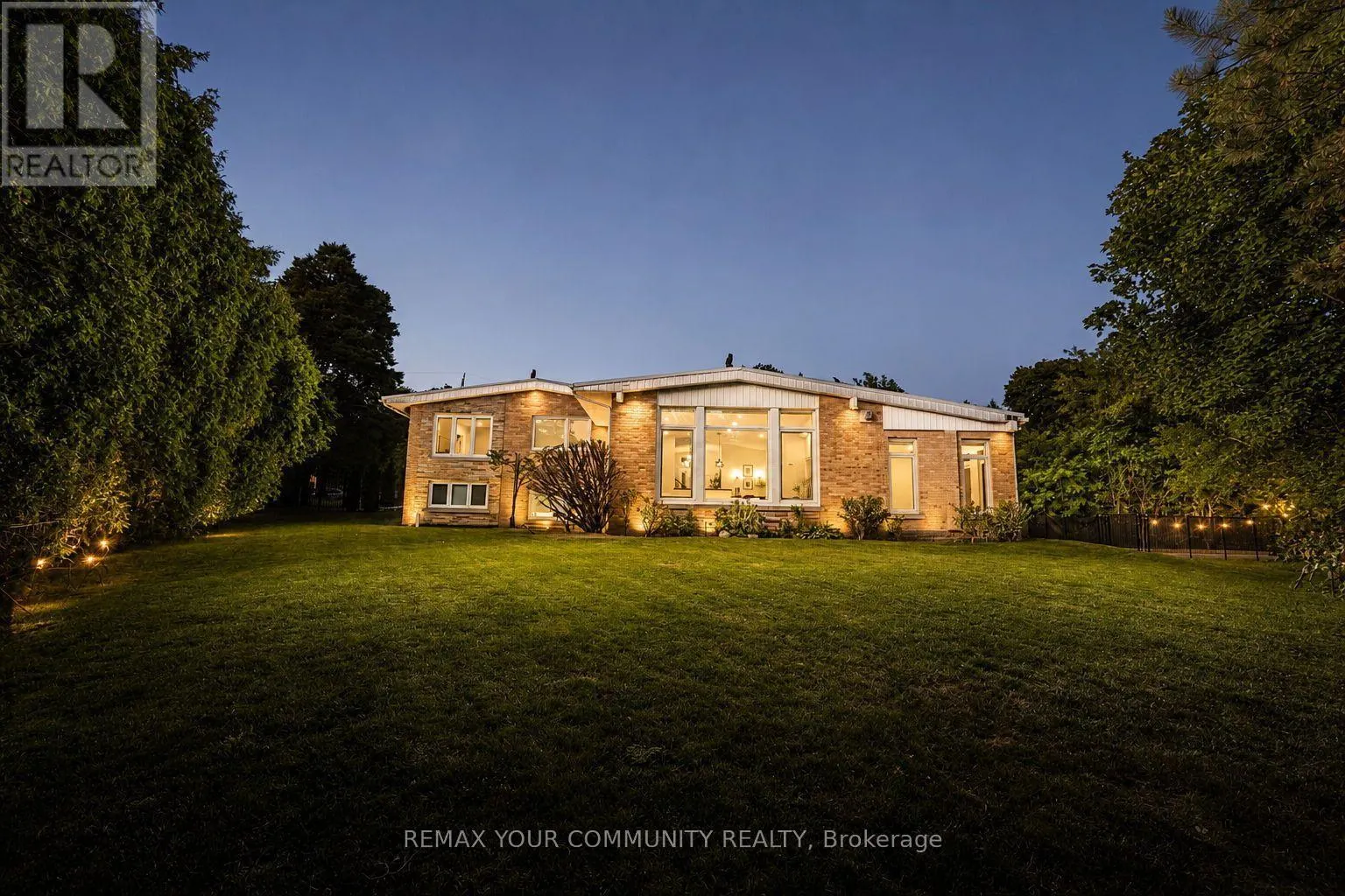 35 IDLESWIFT DRIVE