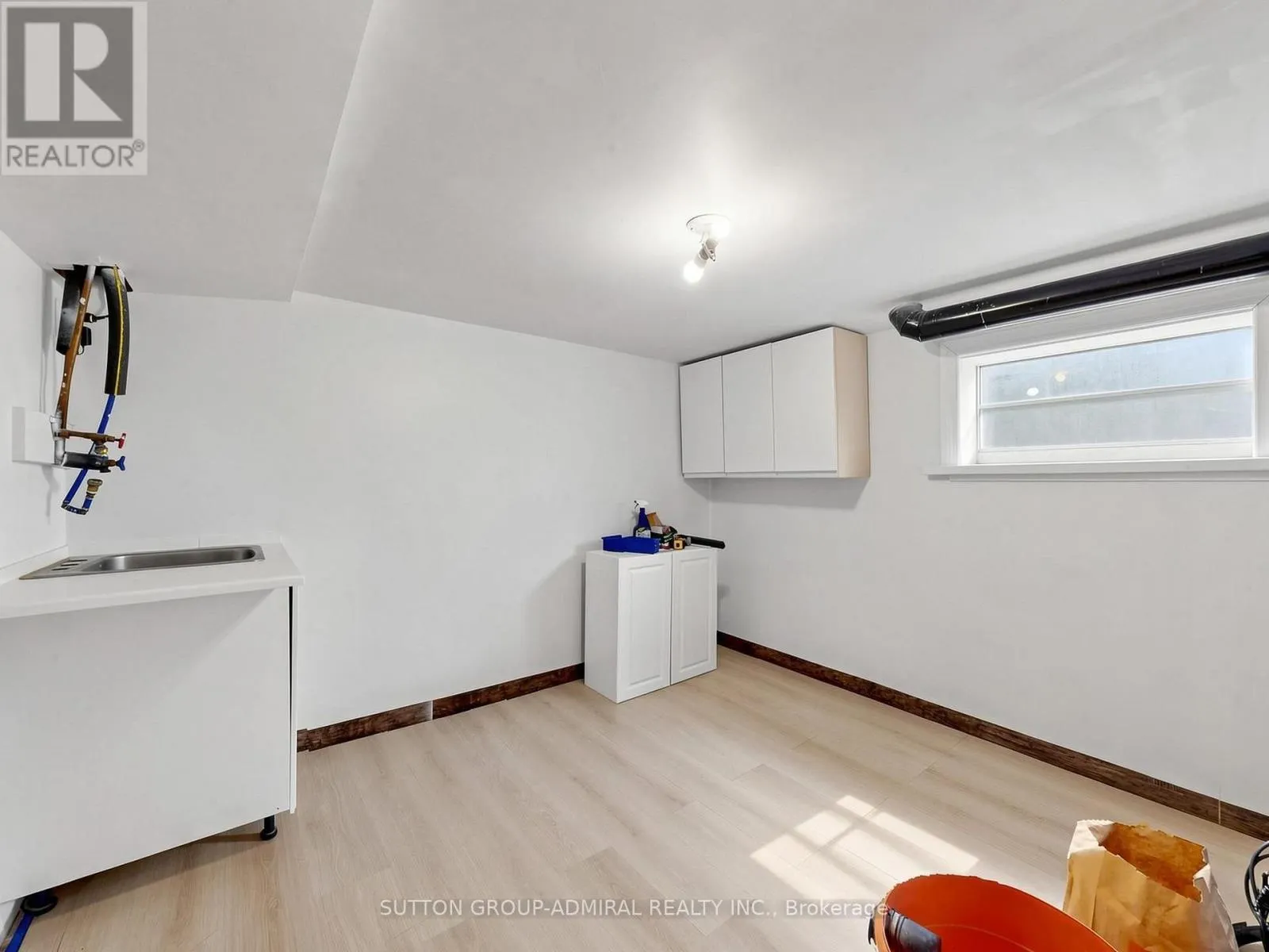 4631 AURORA ROAD