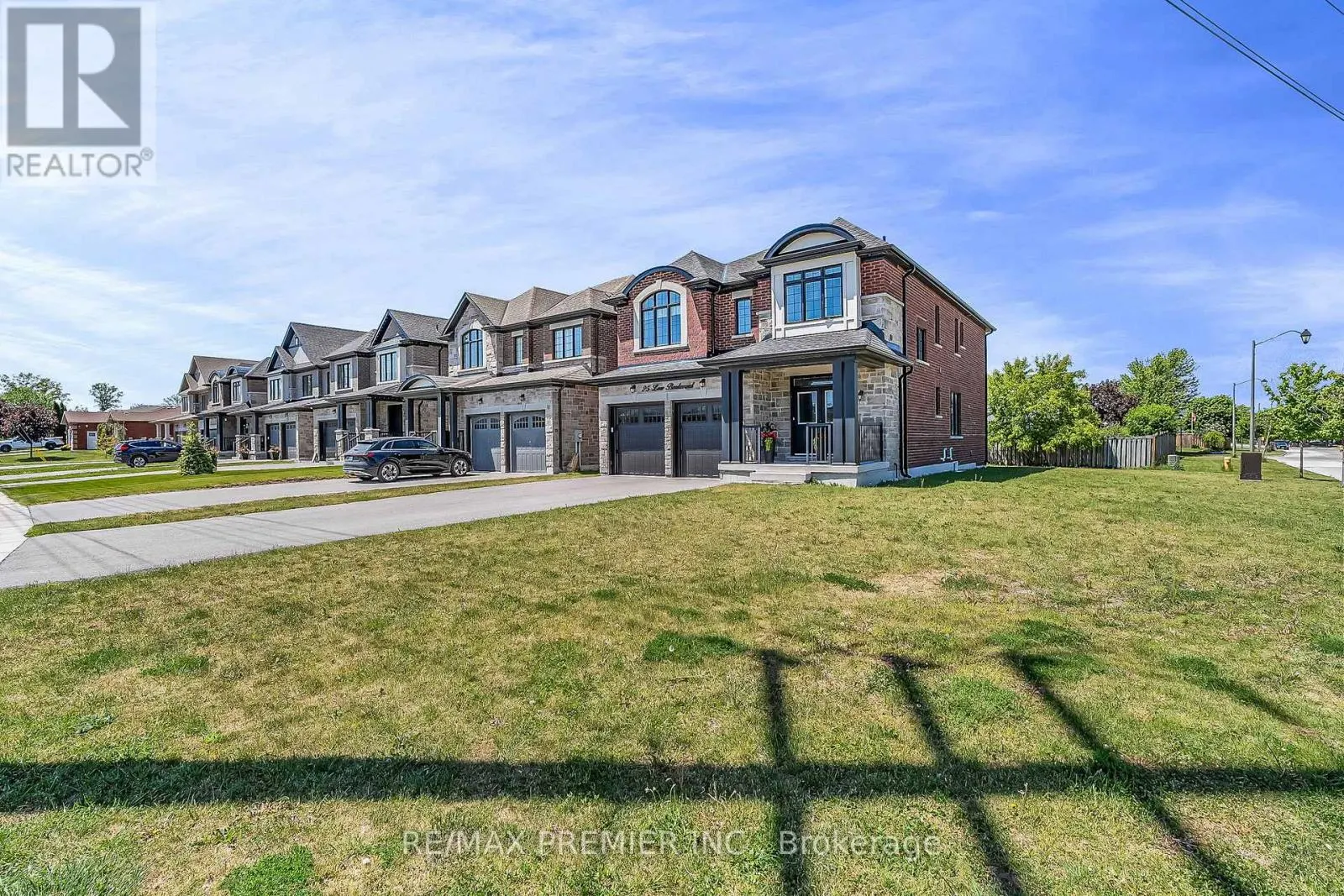 25 LOW BOULEVARD