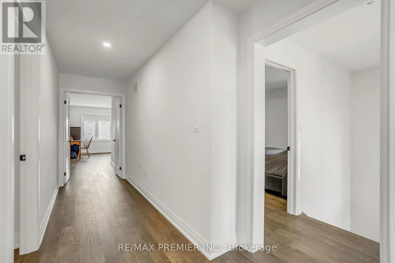 25 LOW BOULEVARD