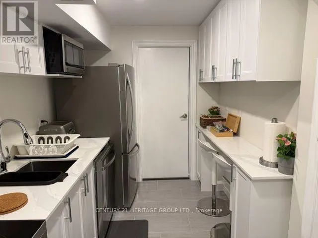 23 GOLDENEYE DRIVE