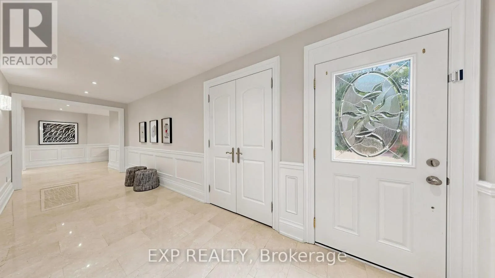 18 MCCOWAN LANE