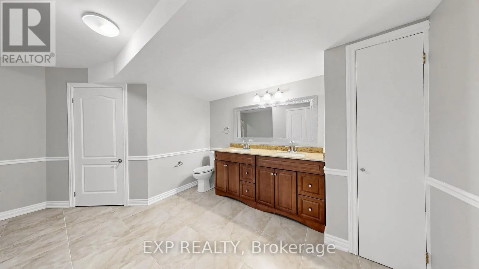 18 MCCOWAN LANE