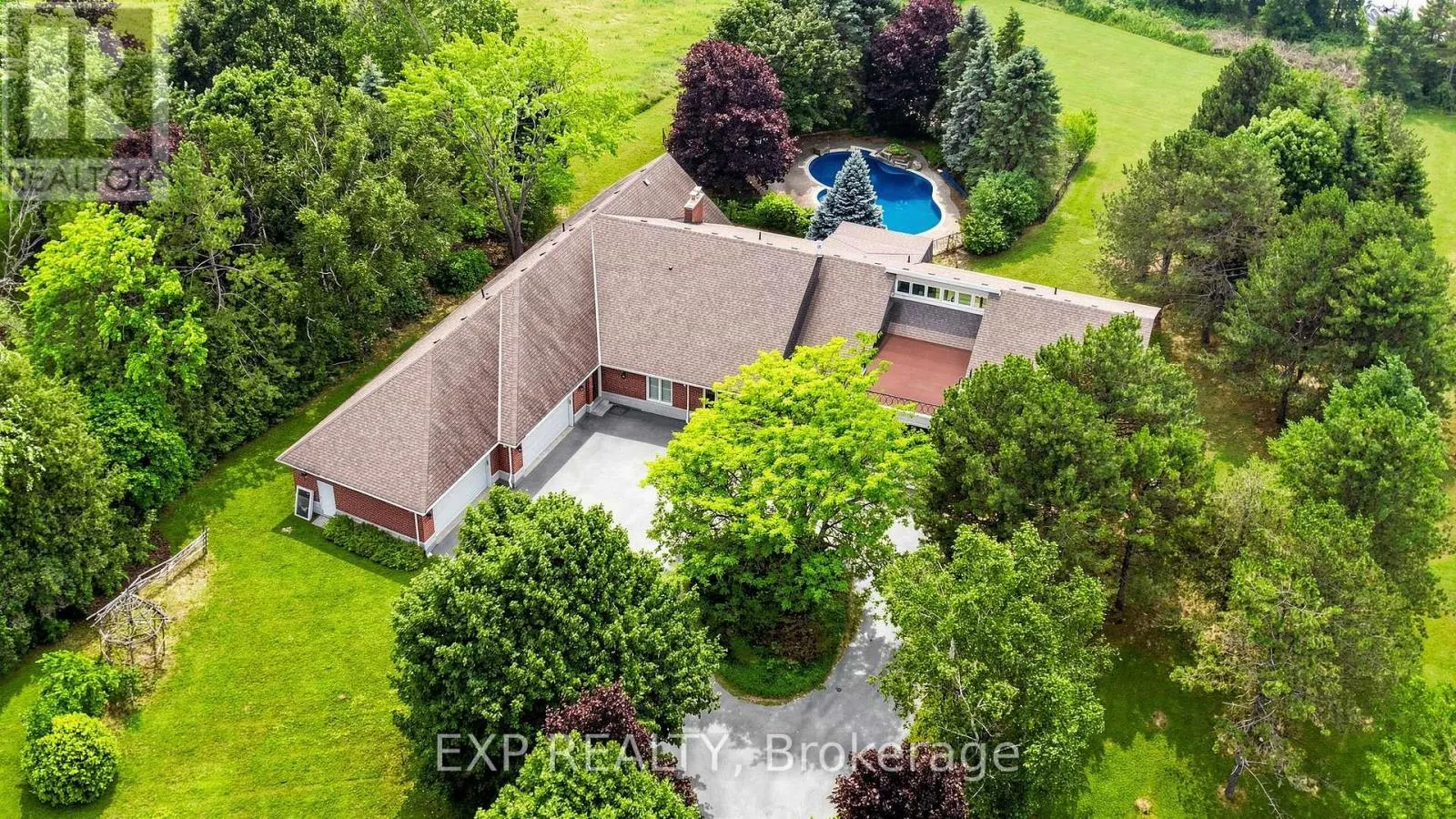 18 MCCOWAN LANE