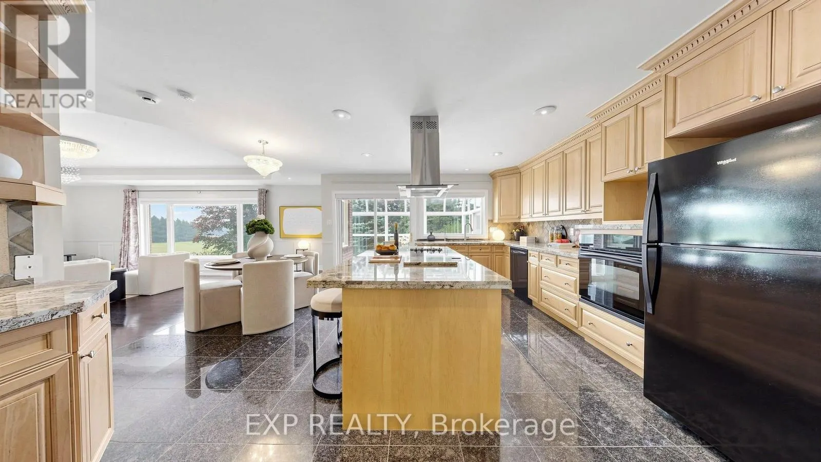 18 MCCOWAN LANE