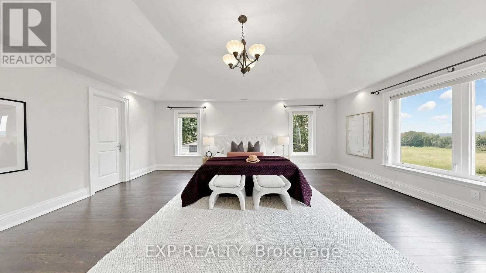 18 MCCOWAN LANE