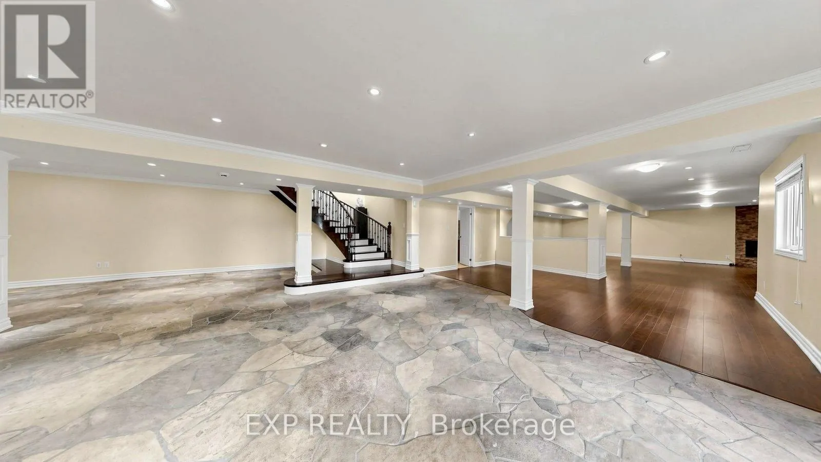 18 MCCOWAN LANE