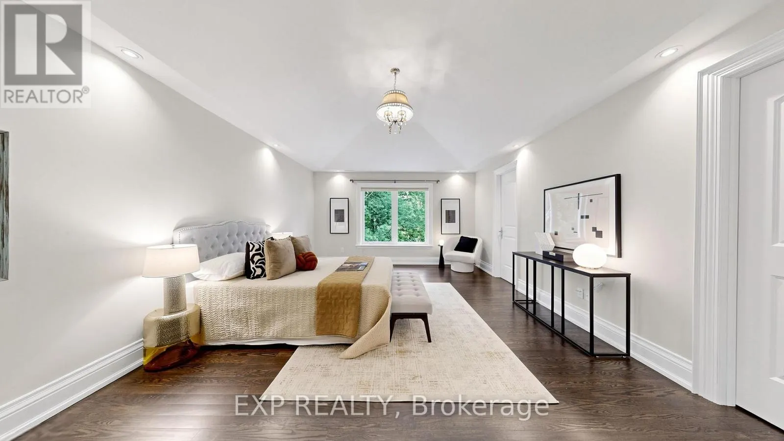 18 MCCOWAN LANE