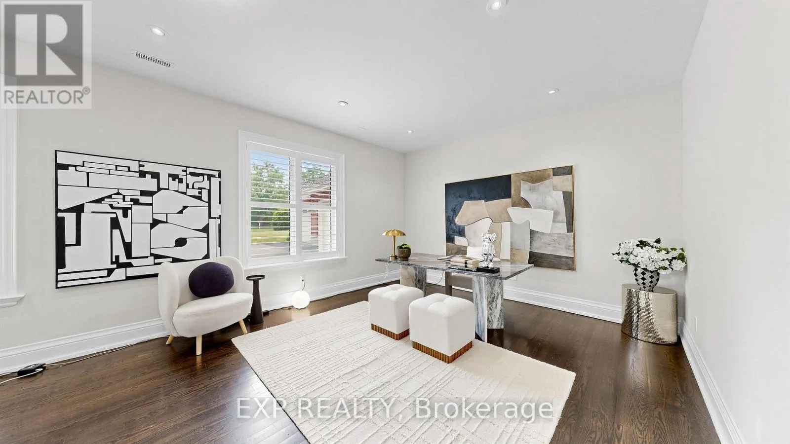 18 MCCOWAN LANE