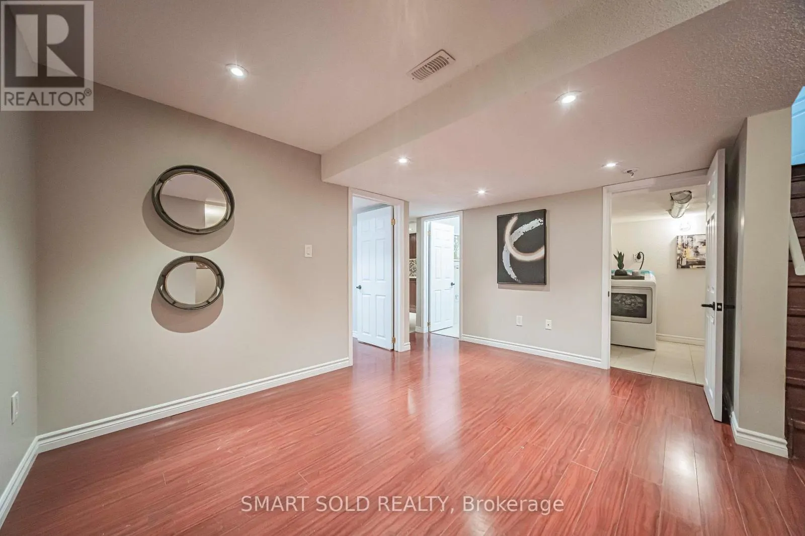 82 BALLYMORE DRIVE