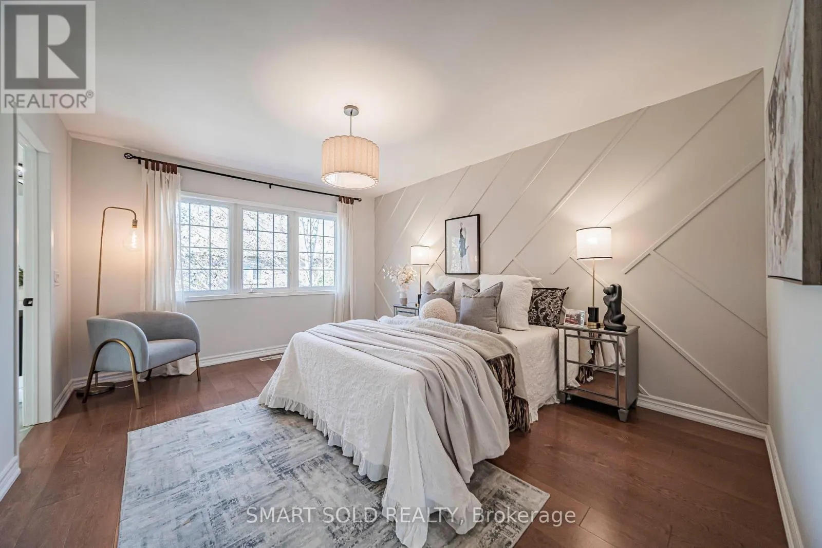 82 BALLYMORE DRIVE