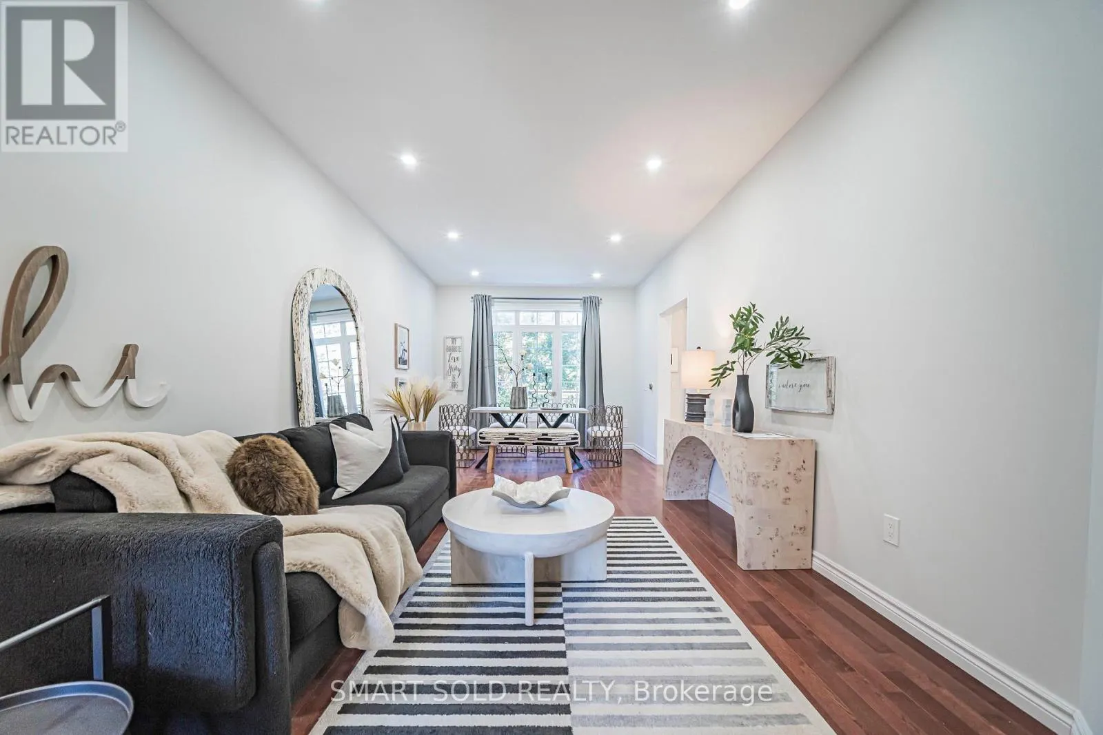 82 BALLYMORE DRIVE