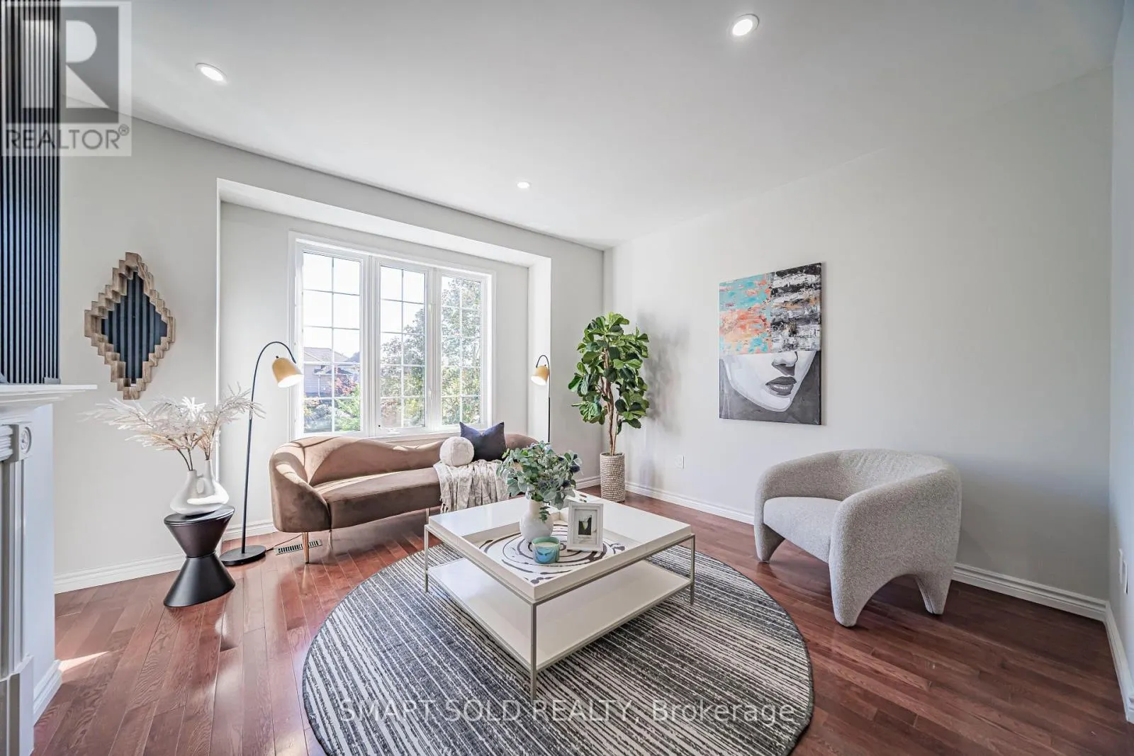 82 BALLYMORE DRIVE
