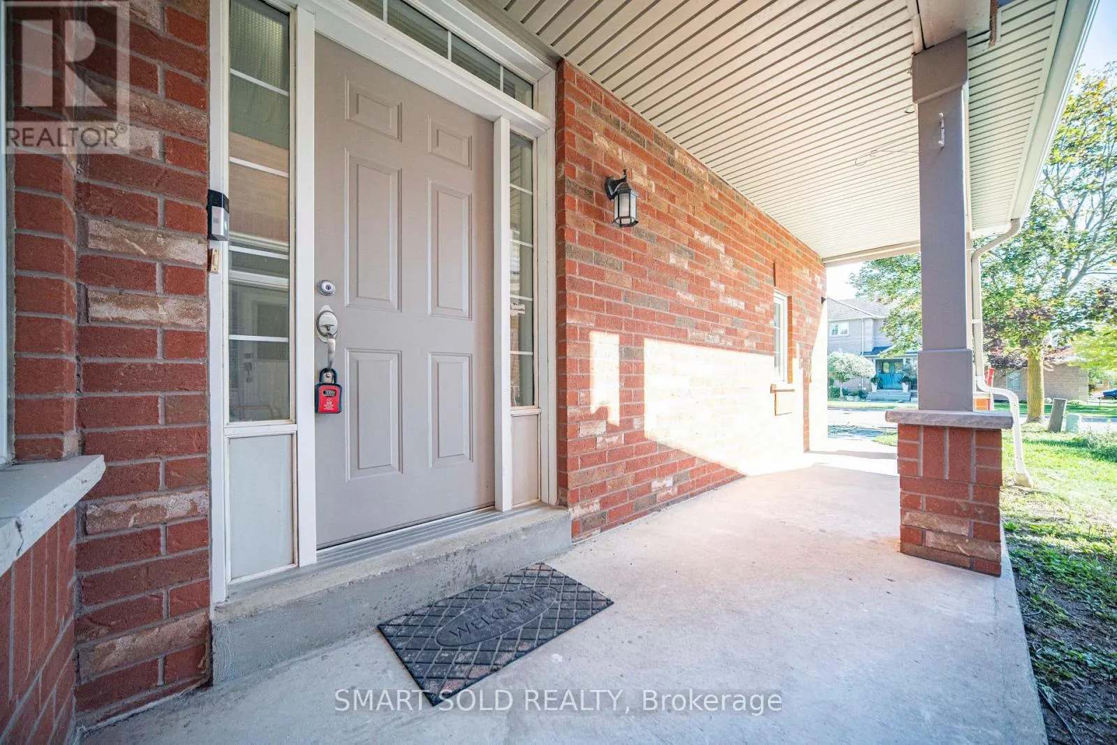 82 BALLYMORE DRIVE