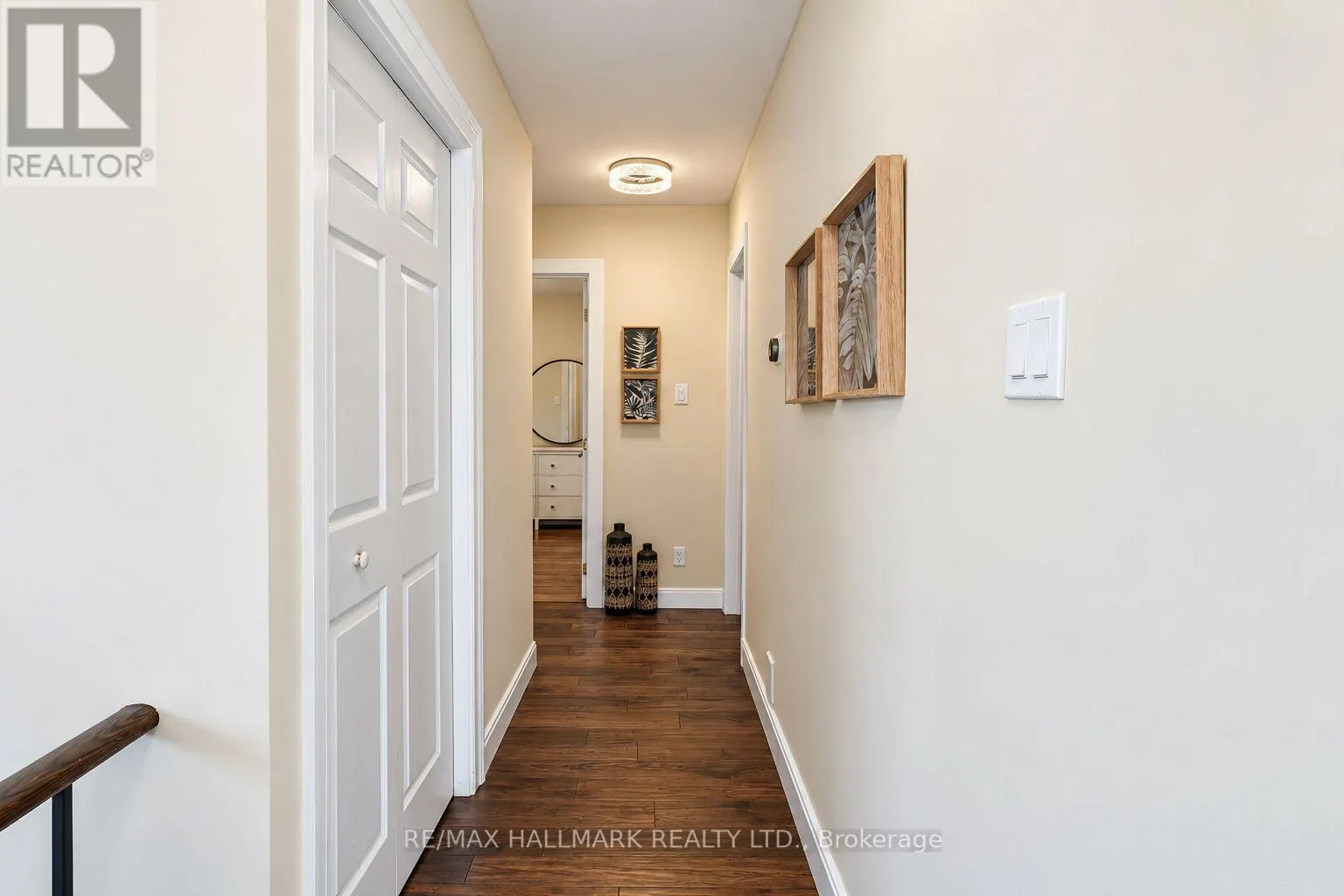 648 MOSSBANK COURT