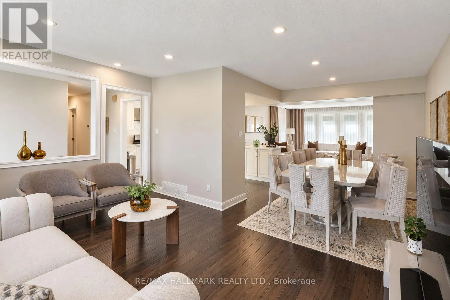 648 MOSSBANK COURT