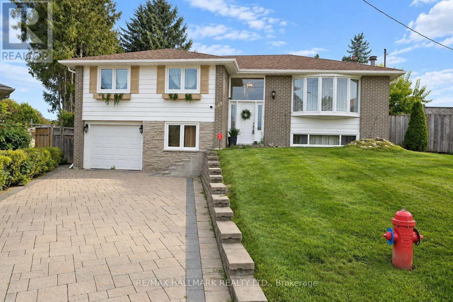 648 MOSSBANK COURT