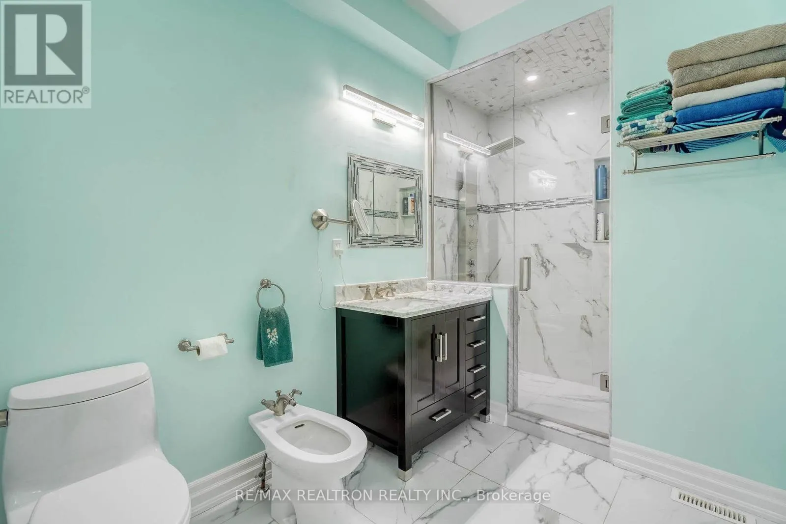 486 FALCONWOOD HOLLOW