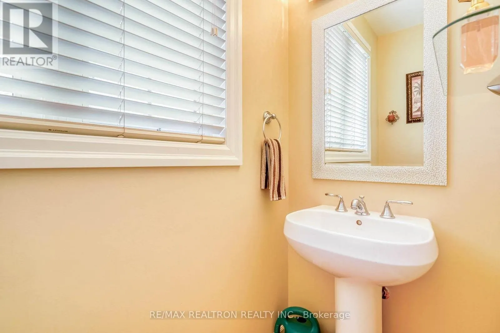 486 FALCONWOOD HOLLOW