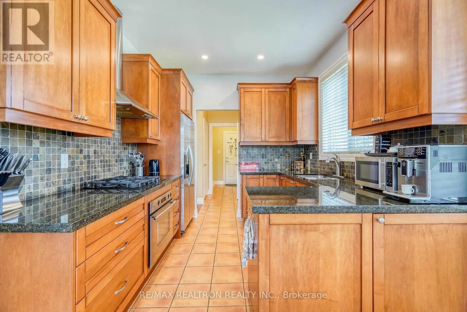486 FALCONWOOD HOLLOW