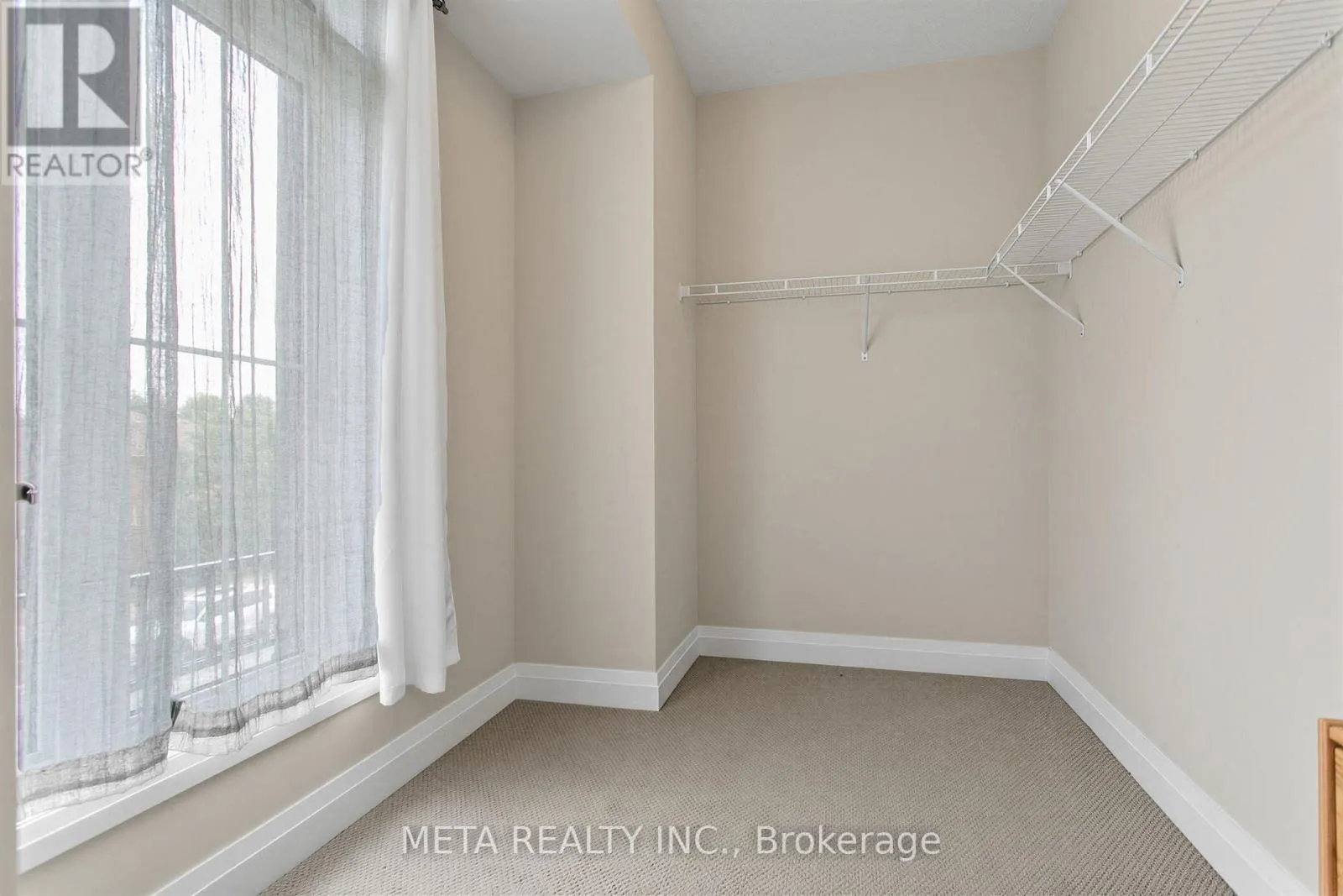 56 KLEES CRESCENT