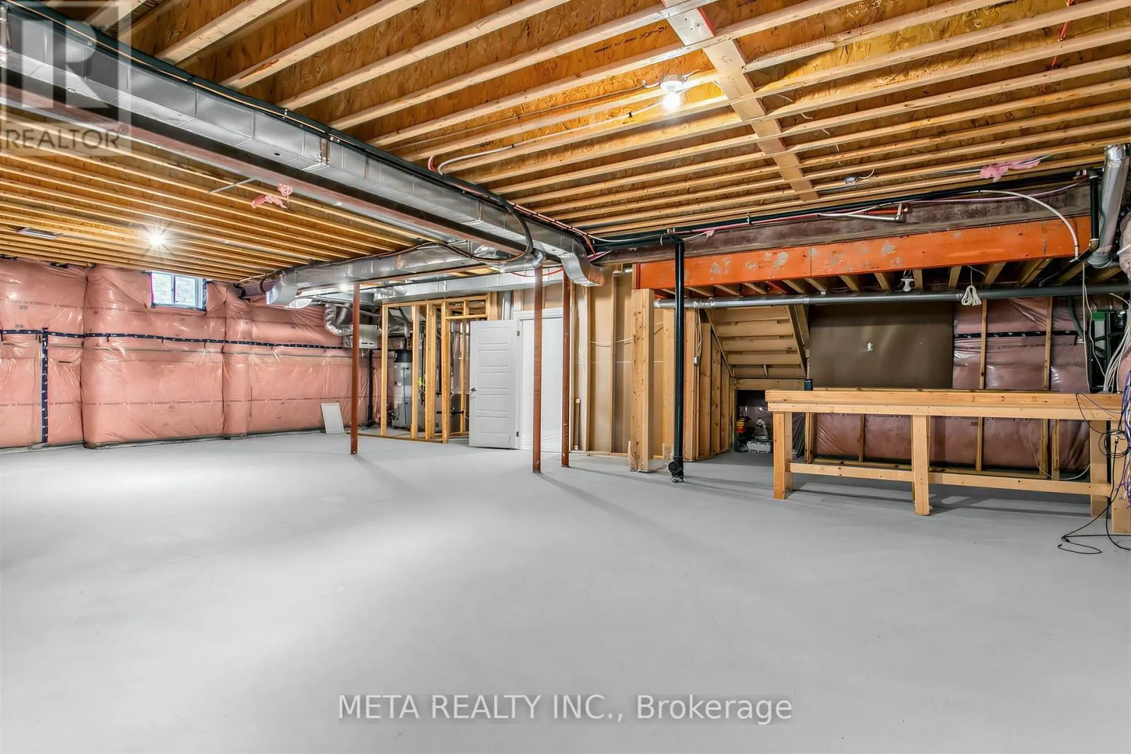 56 KLEES CRESCENT