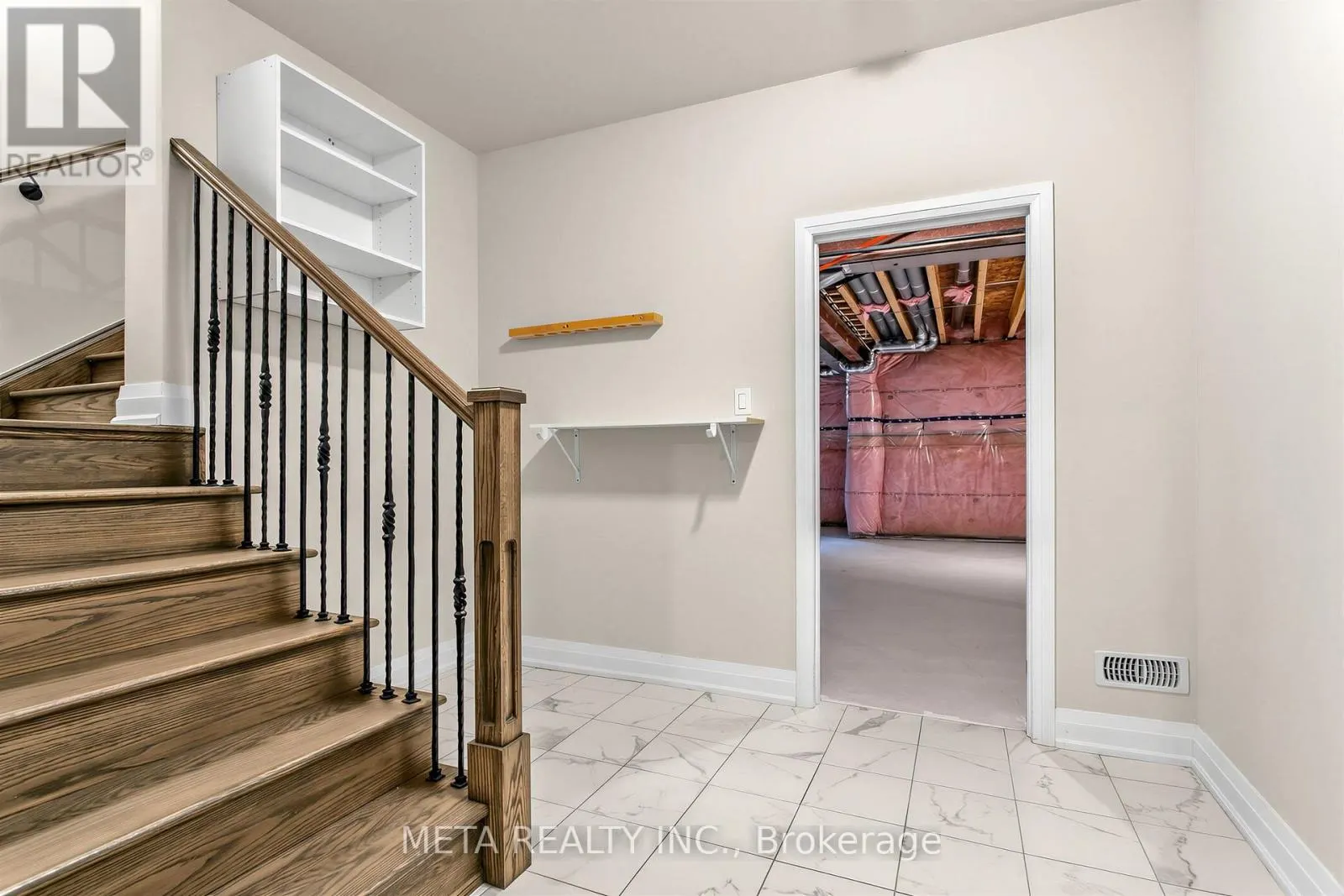 56 KLEES CRESCENT