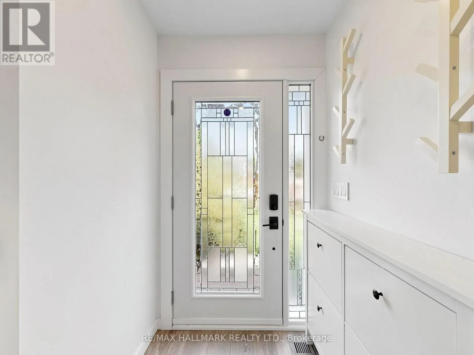 400 HANDLEY CRESCENT