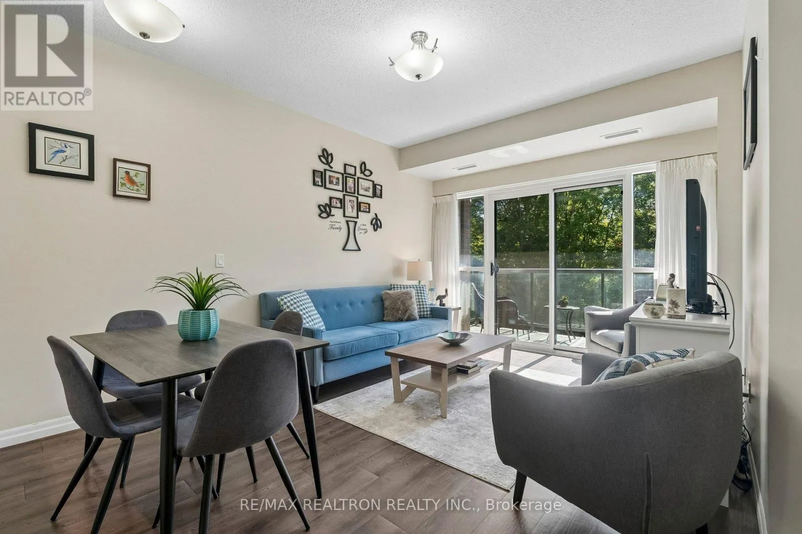 208 - 400 WILLIAM GRAHAM DRIVE