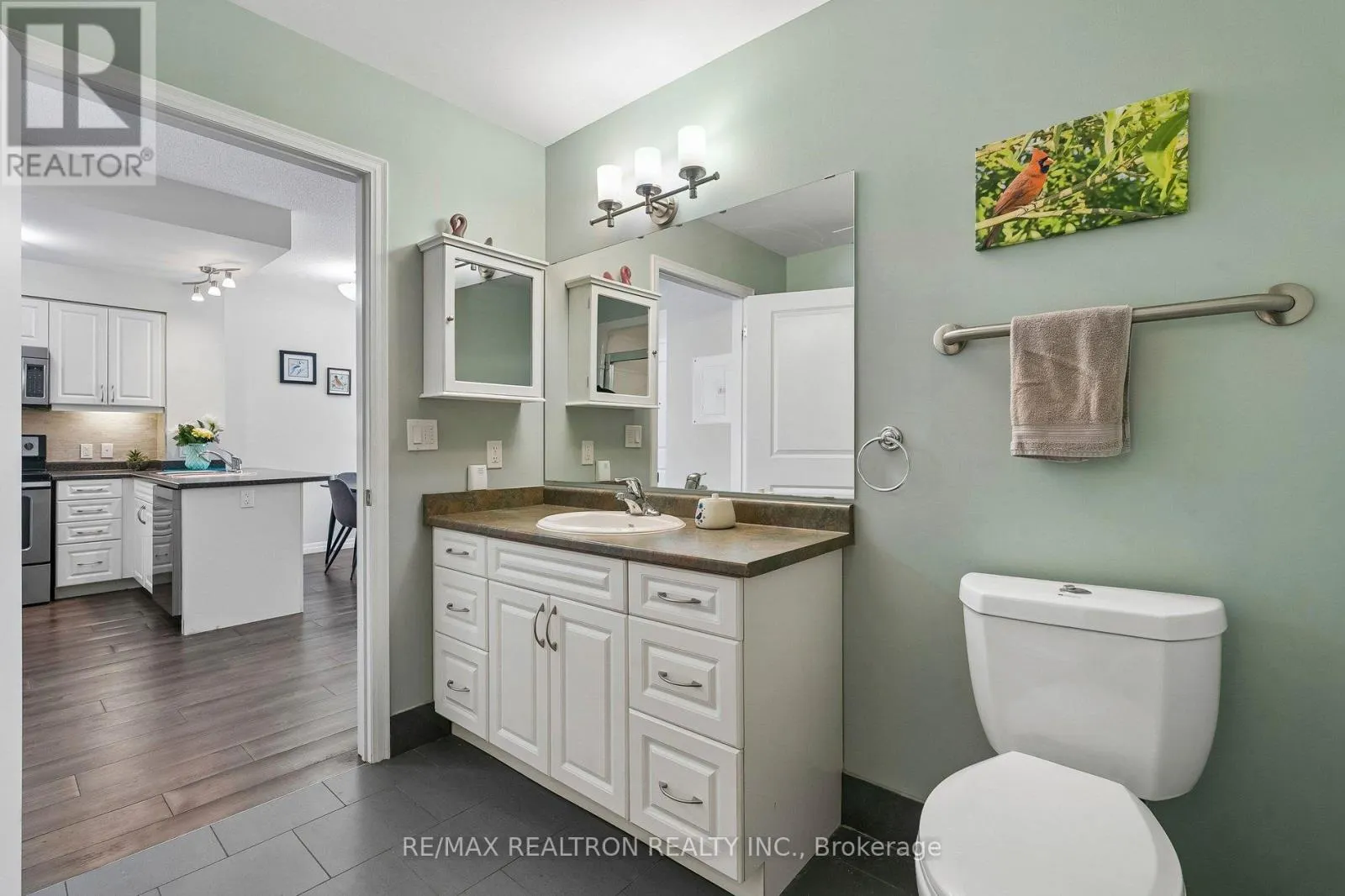 208 - 400 WILLIAM GRAHAM DRIVE