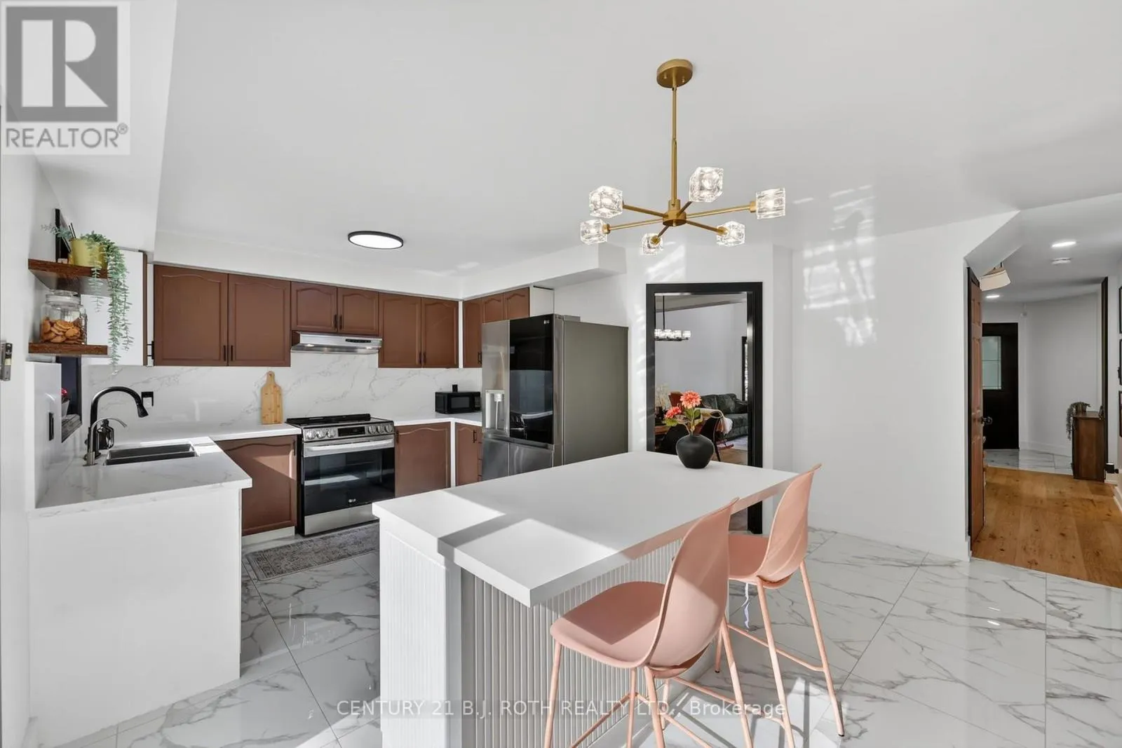 1077 CORRIE STREET