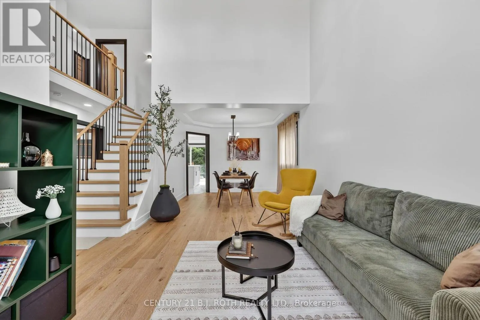 1077 CORRIE STREET