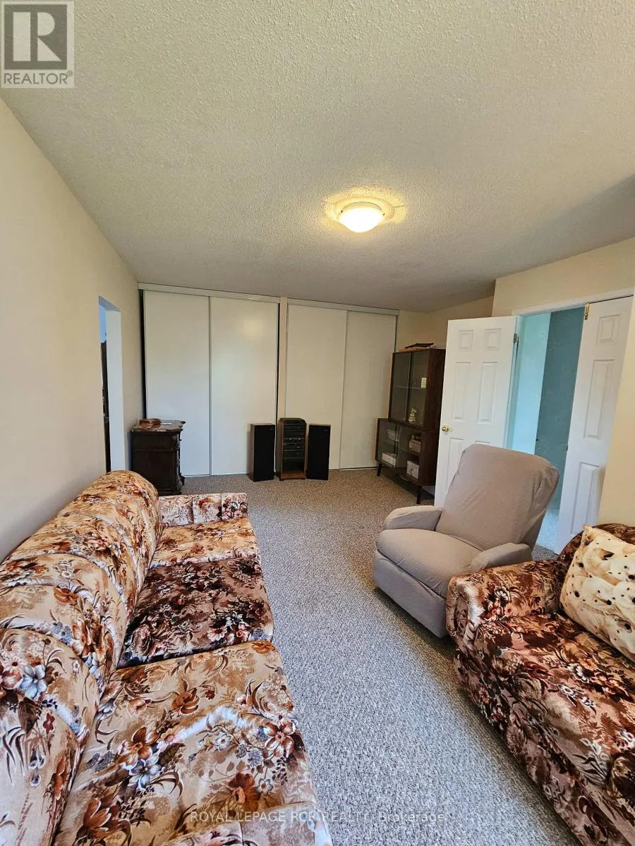 856 MAGNOLIA AVENUE