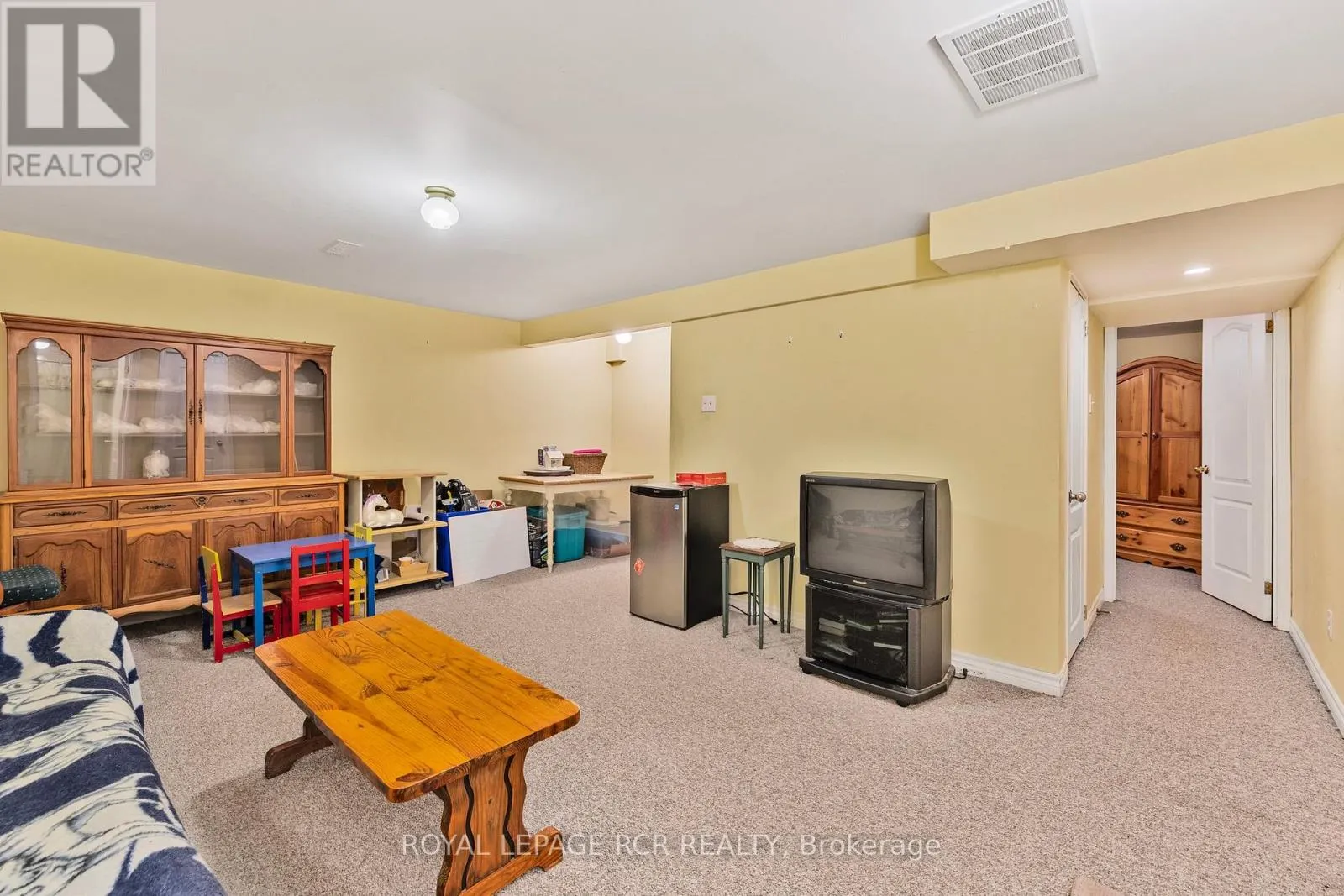 856 MAGNOLIA AVENUE