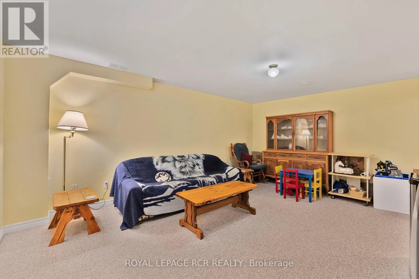 856 MAGNOLIA AVENUE