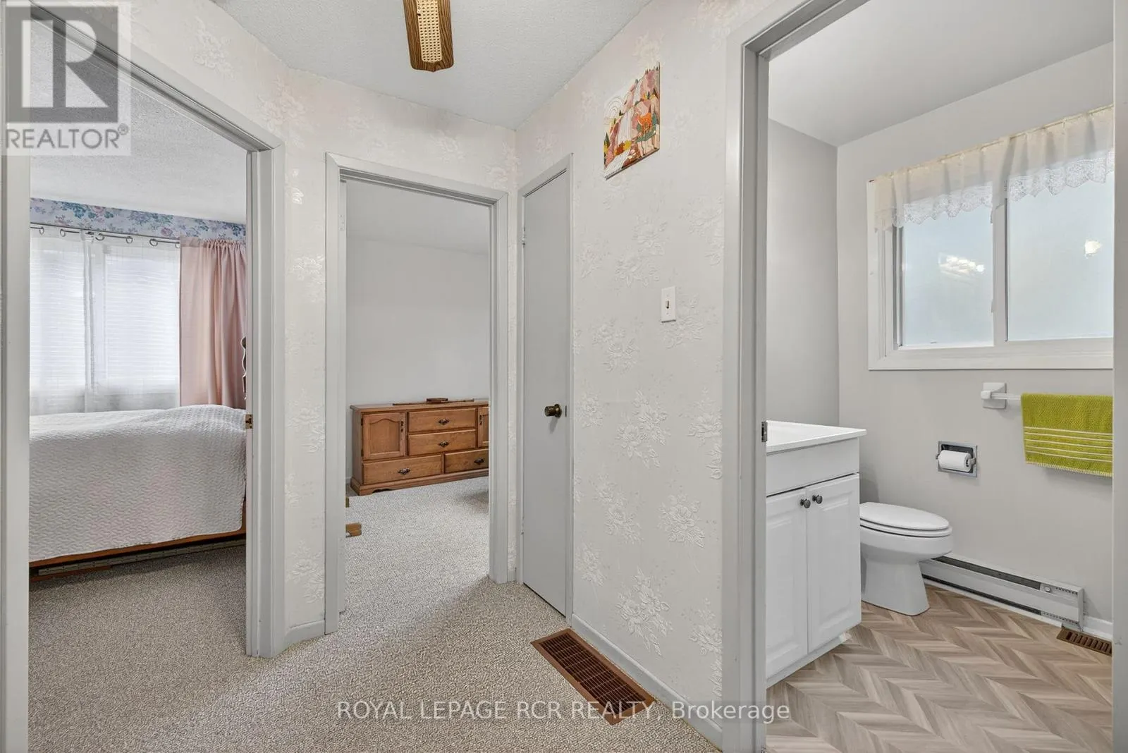 856 MAGNOLIA AVENUE