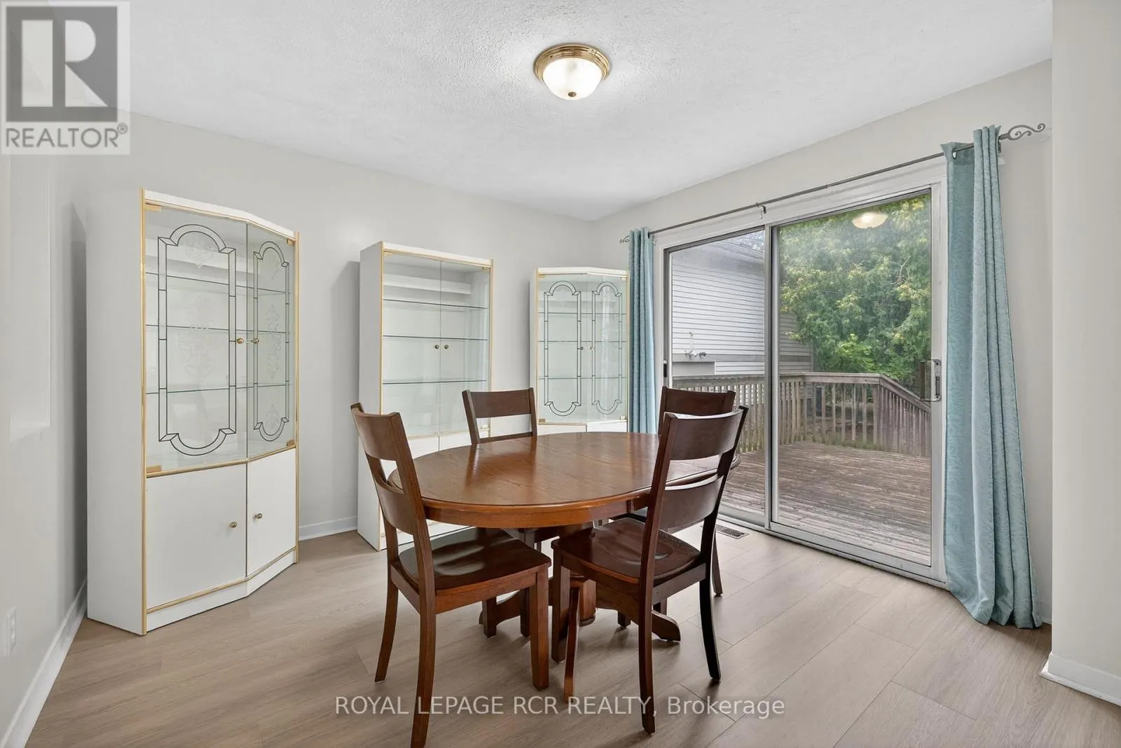 856 MAGNOLIA AVENUE