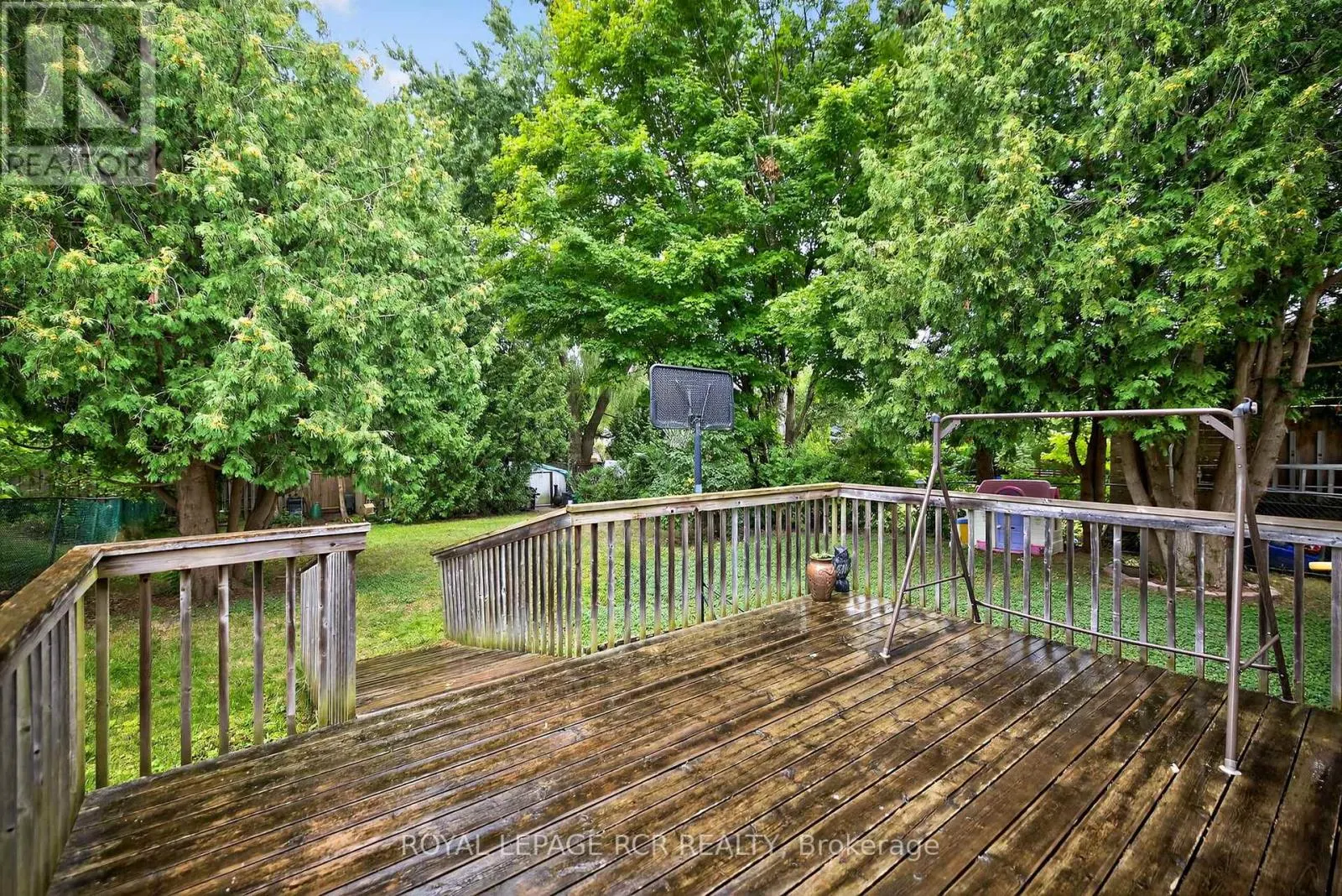 856 MAGNOLIA AVENUE