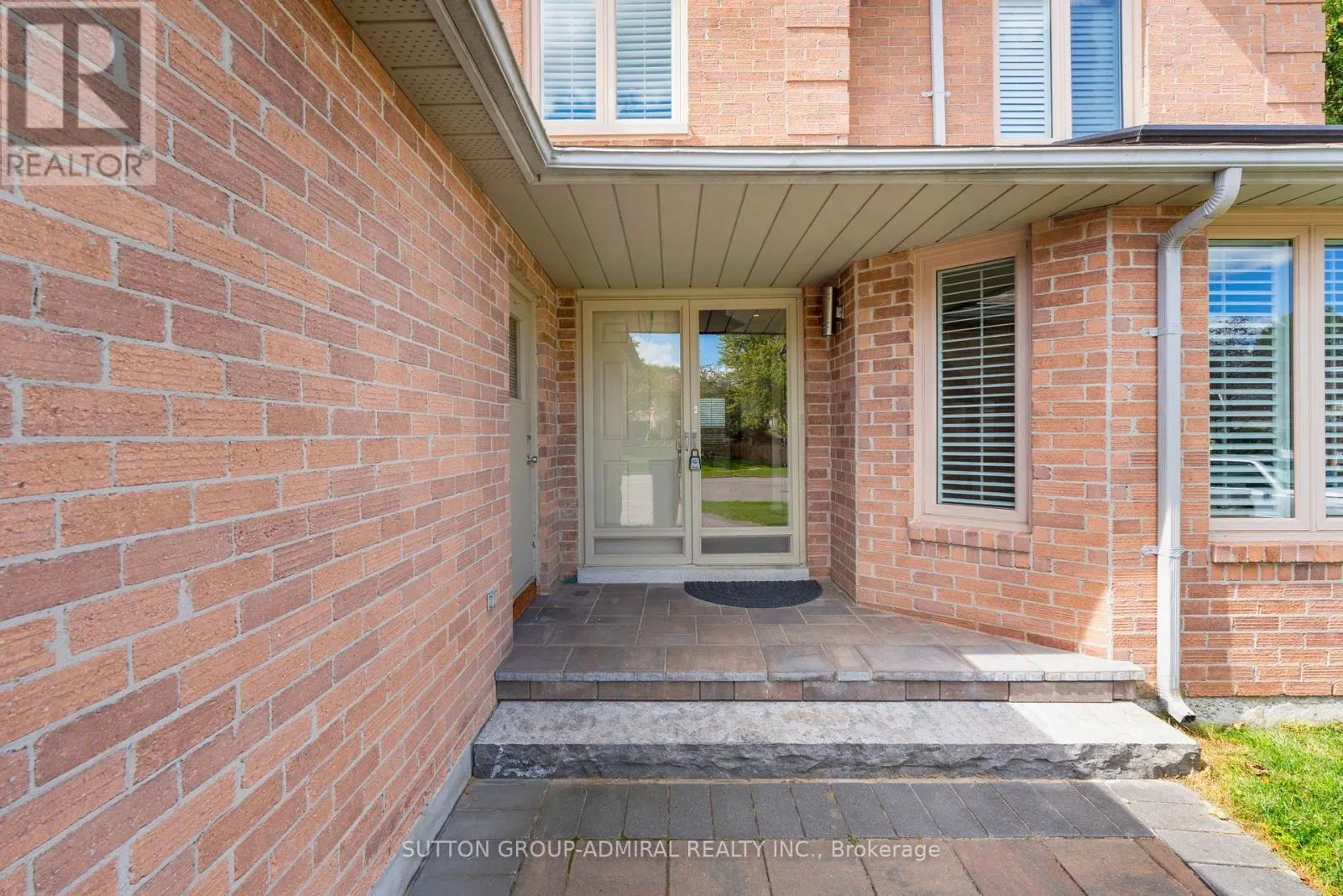 26 ALBERY CRESCENT