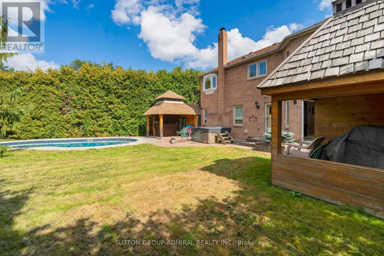 26 ALBERY CRESCENT