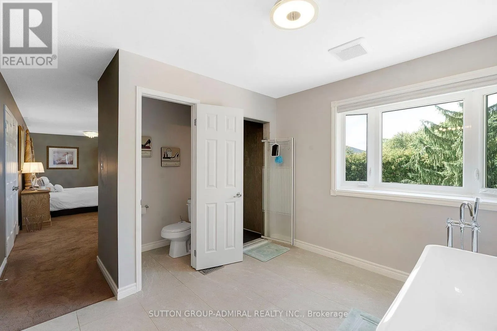 26 ALBERY CRESCENT