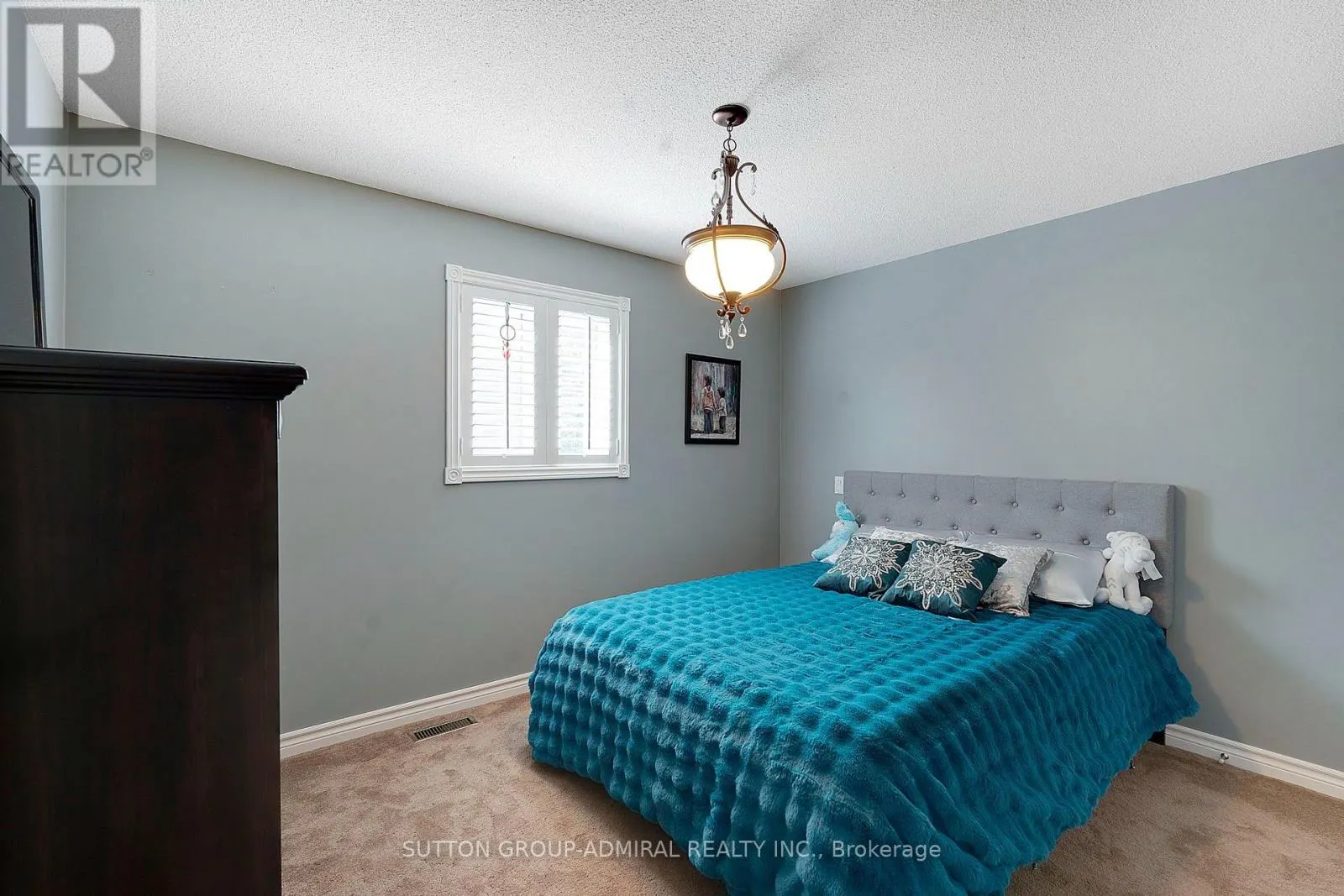 26 ALBERY CRESCENT