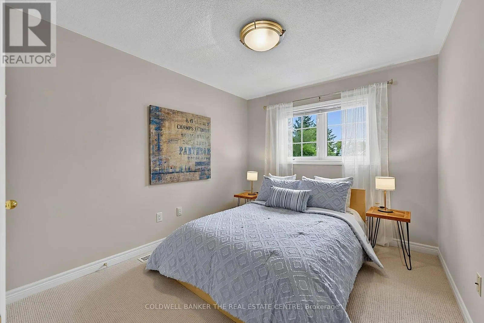 37 RAINBOW COURT