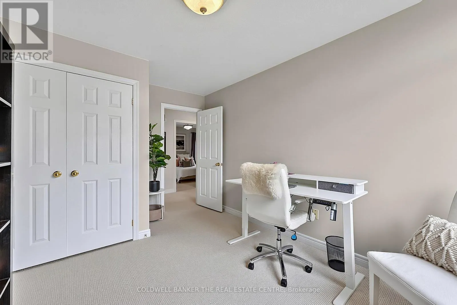37 RAINBOW COURT