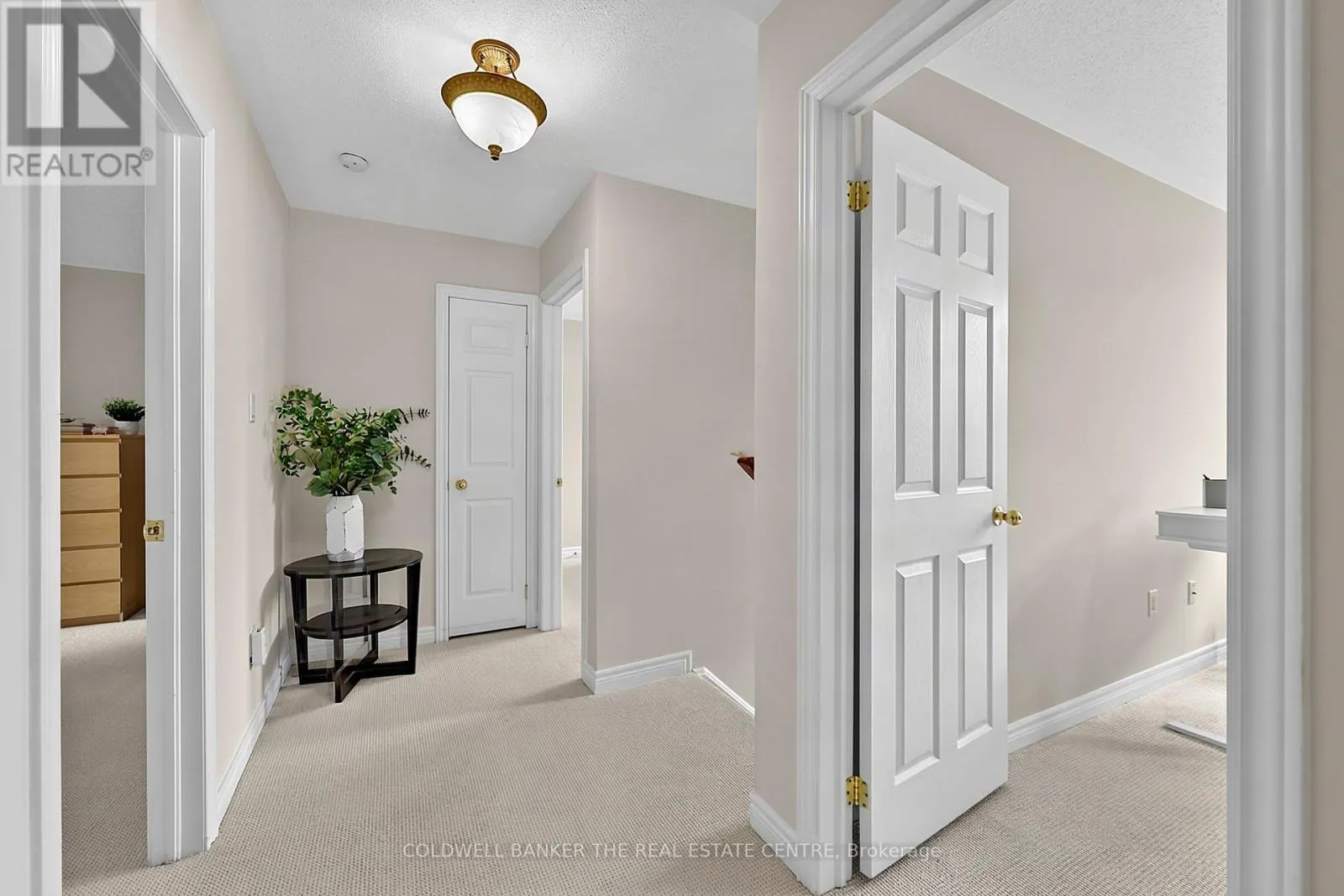 37 RAINBOW COURT