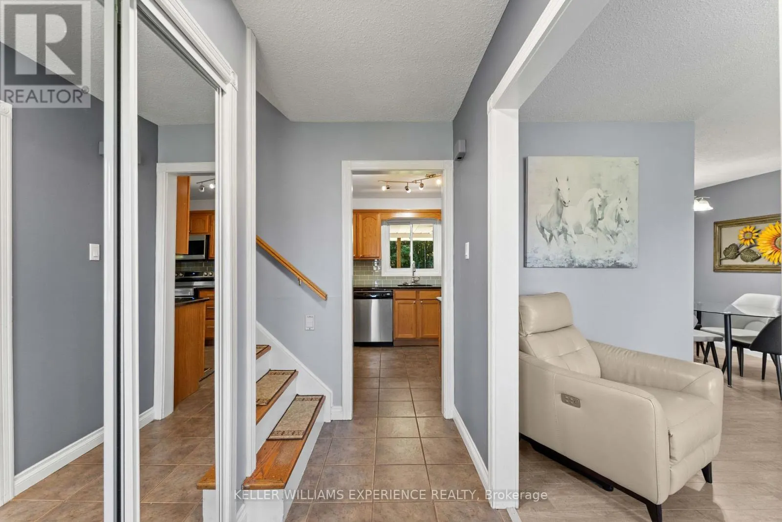 21 ASHBURTON CRESCENT