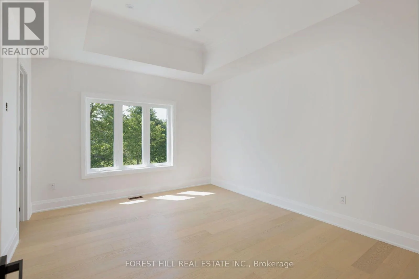 5 CEDAR CRESCENT