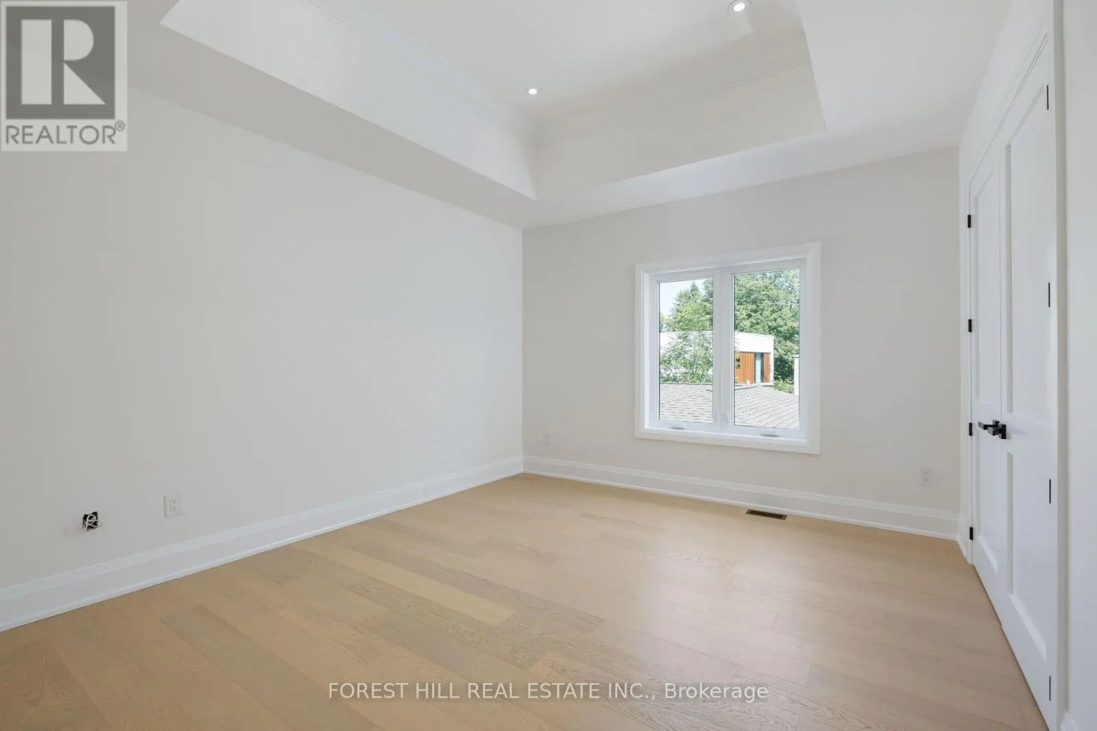 5 CEDAR CRESCENT